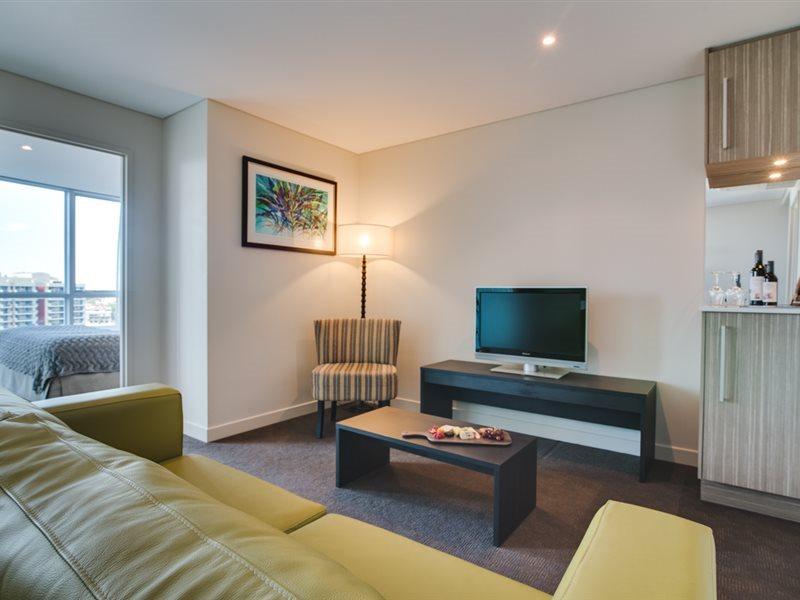 The Point Brisbane Hotel Luaran gambar A typical apartment at the hotel